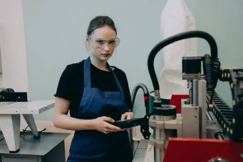 obsluha cnc